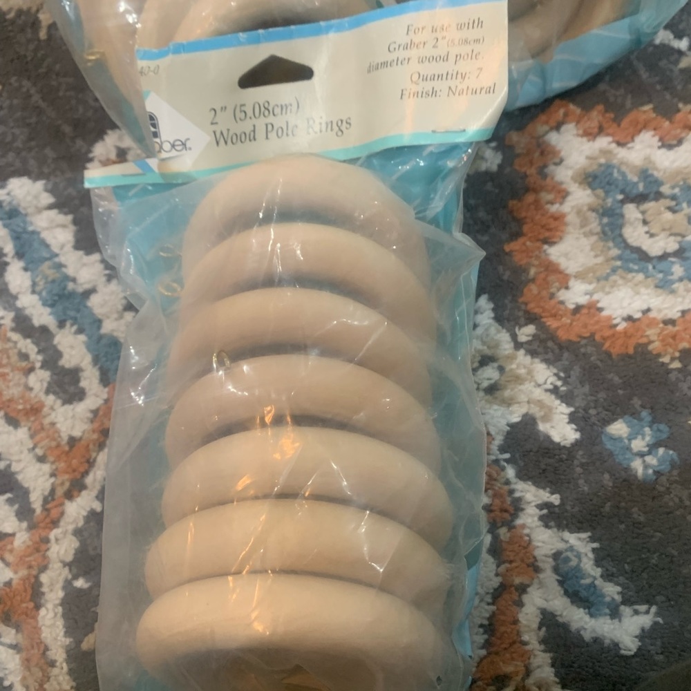 NEW Pack of 7 Graber Drapery Wood Pole Rings Unfinished Natural‎ for 2" Pole